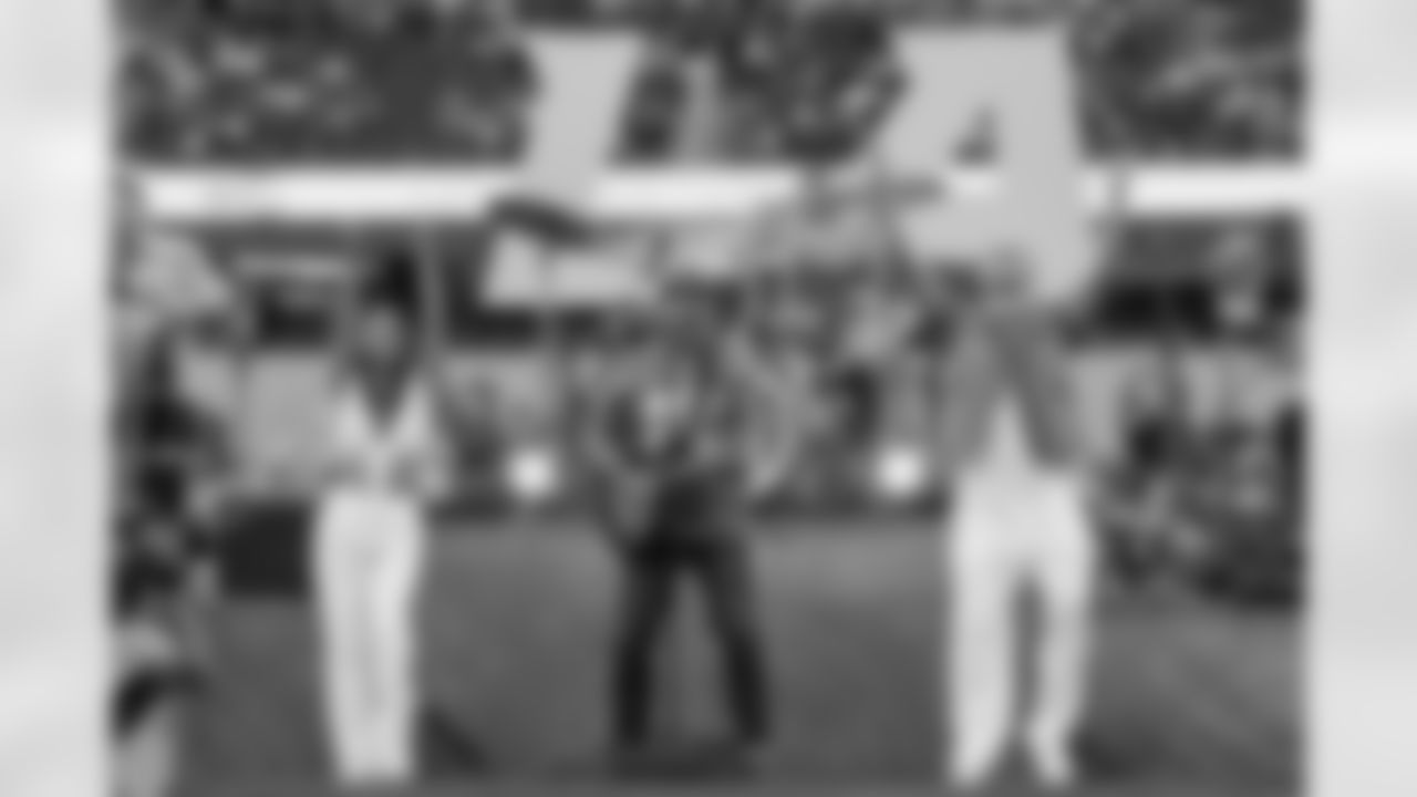 The Los Angeles Chargers play the Las Vegas Raiders on Sunday, October 1, 2023 at SoFi Stadium in Inglewood, CA.
[FINAL SCORE: LAC 24 - LV 17]