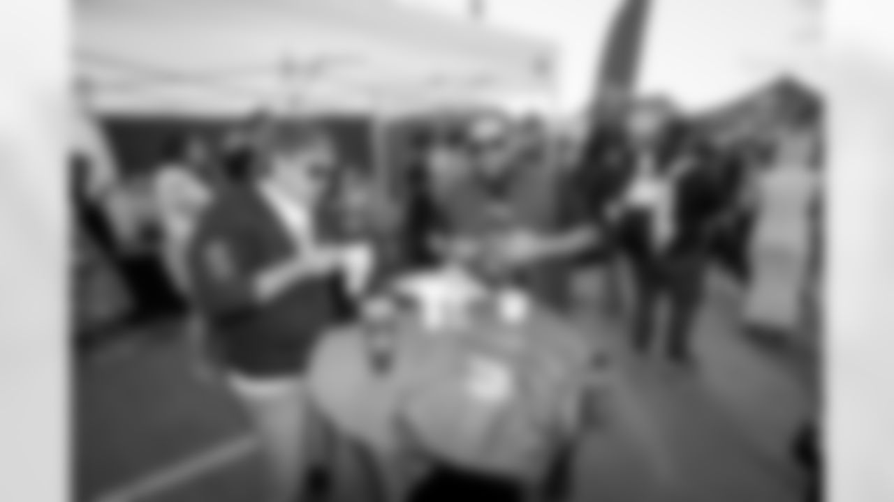 The Los Angeles Chargers play the Las Vegas Raiders on Sunday, October 1, 2023 at SoFi Stadium in Inglewood, CA.
[FINAL SCORE: LAC 24 - LV 17]