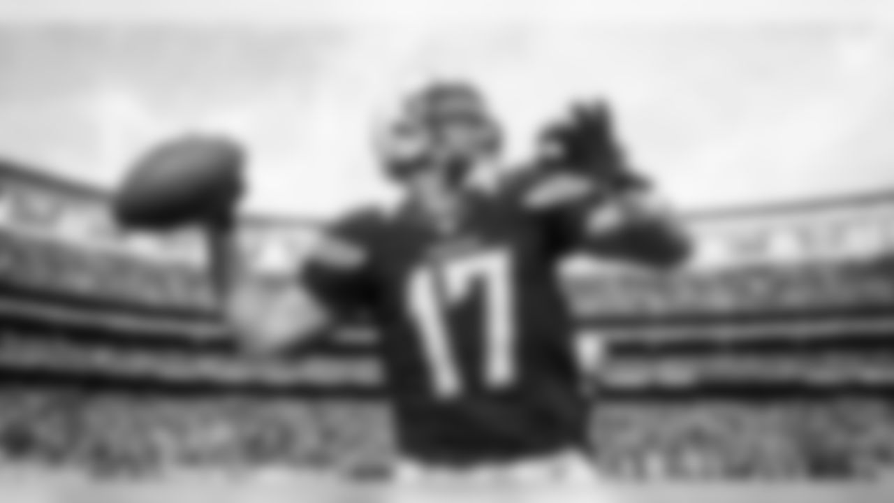 The San Diego Chargers ended the 2012 season in style, handily defeating the Oakland Raiders 24-21 on Sunday, December 30, 2012