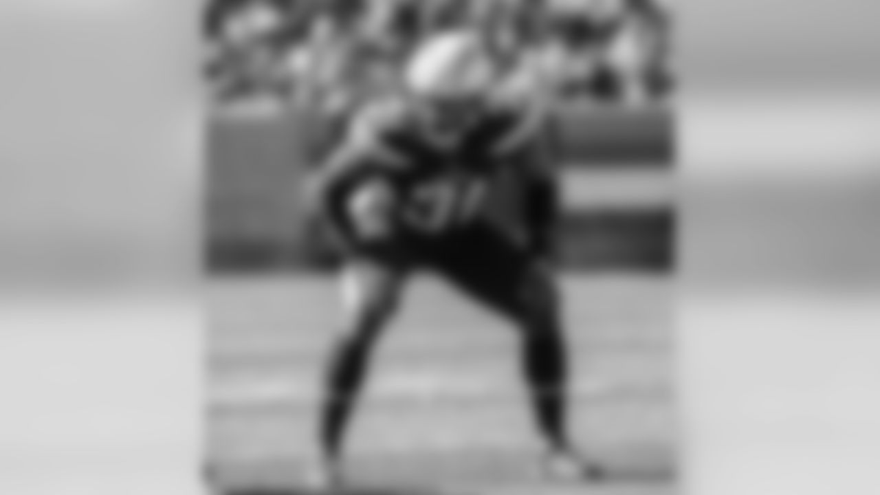 S Adrian Phillips