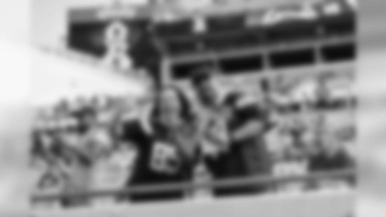 111217_lacvsjax_103.jpg