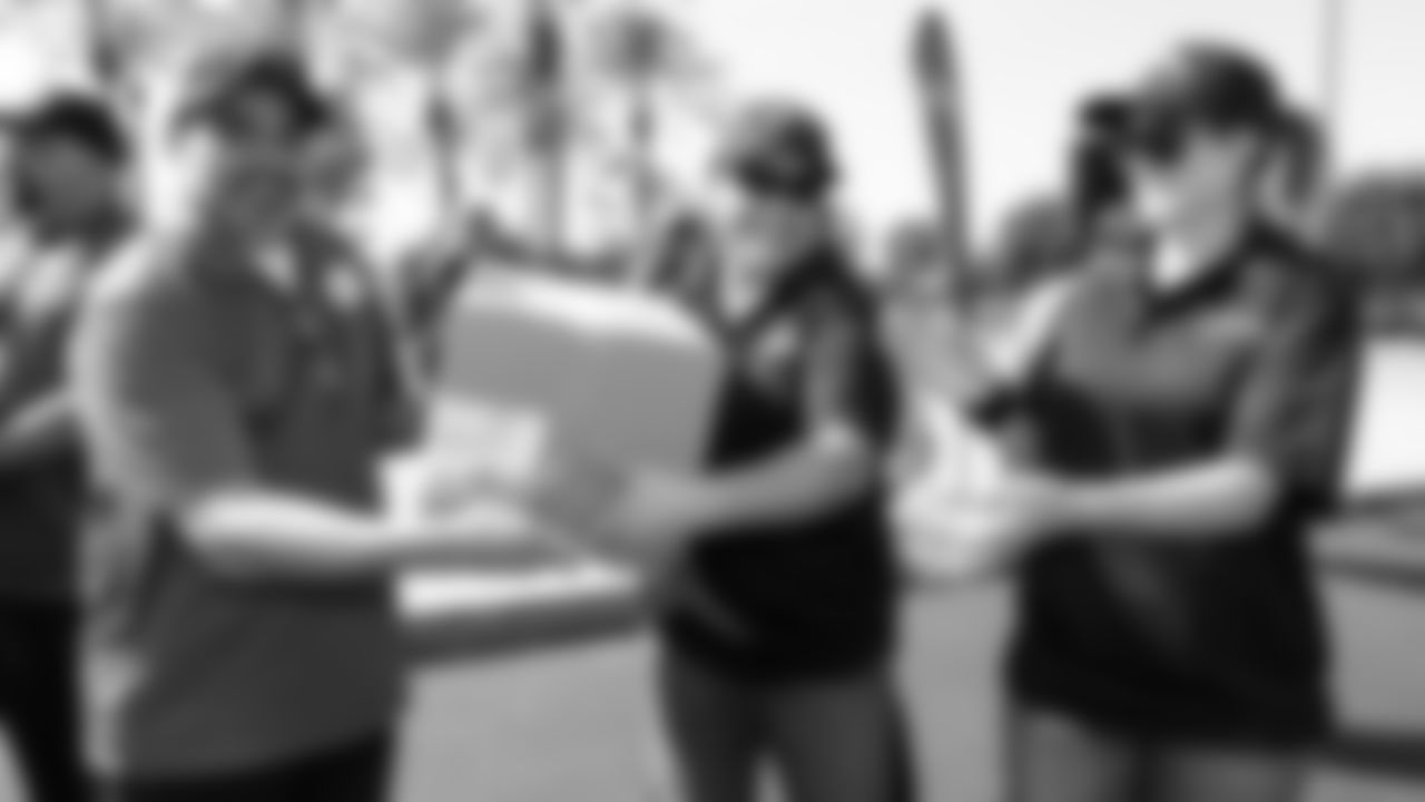 190924_FoodDonation__CME_034