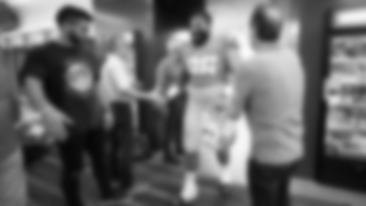 211022_LockerRoom_045