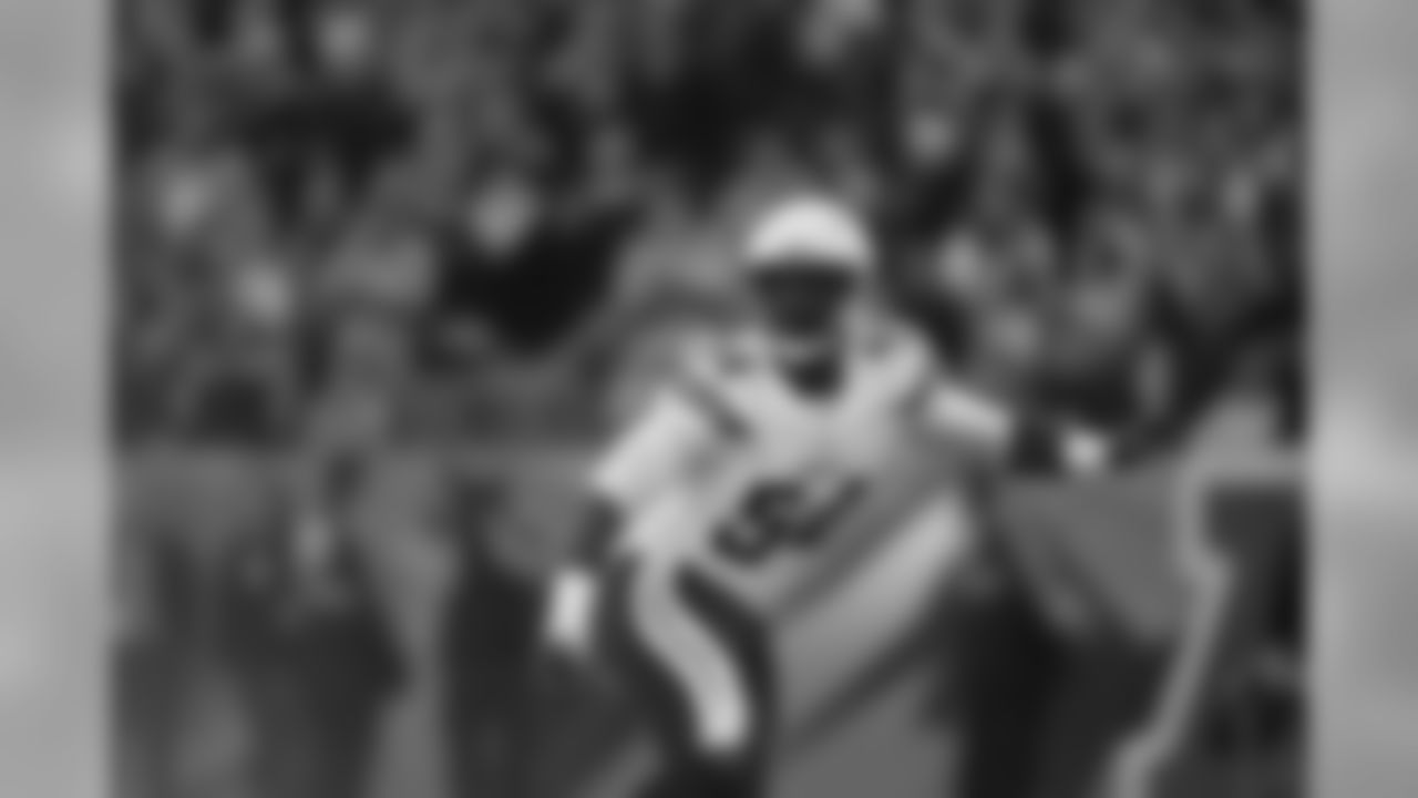 010315_sdvsden_216.jpg