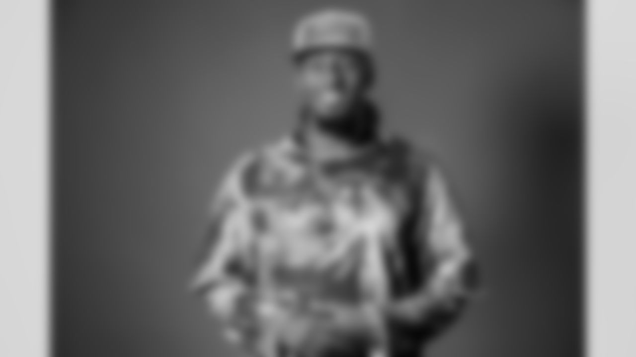 230428_JohnstonPortraits_TN_011