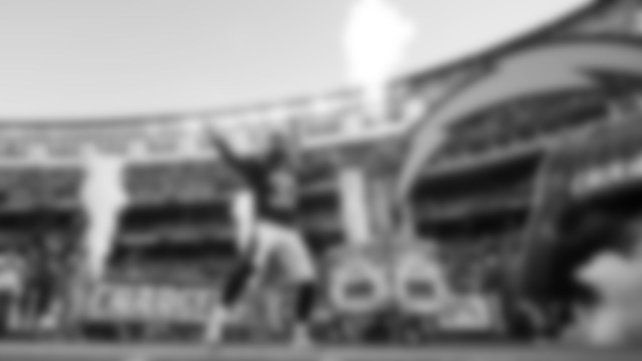074-081315_DALvsSD_MN_171