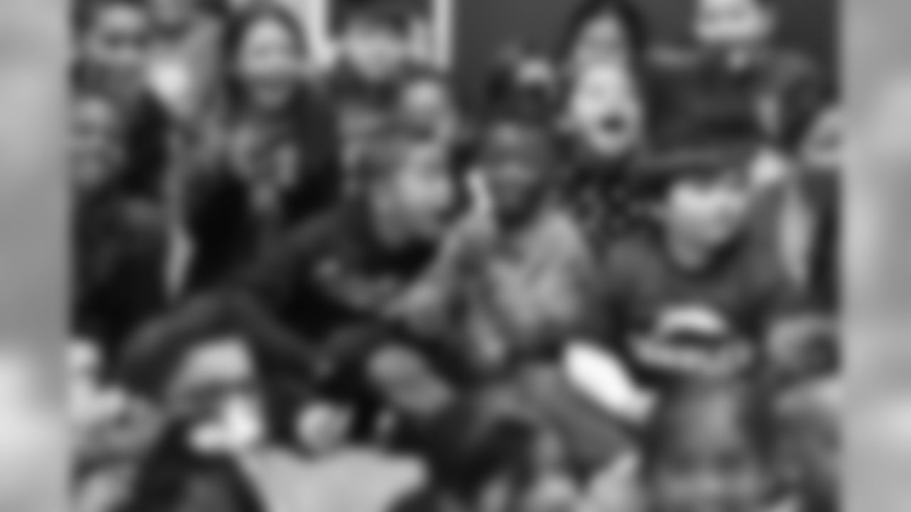 120517_bikegiveaway_128_0.jpg