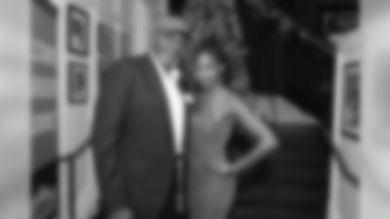 120217_alumni_cannery_006.jpg