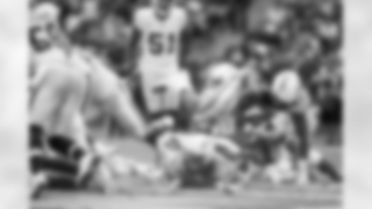 Oakland Raiders at Los Angeles Chargers on Sunday, October 7, 2018 in Carson, CA. Final score: 10-26. (Eddie Perlas/Chargers)
@Chargers - - chargers.com - -