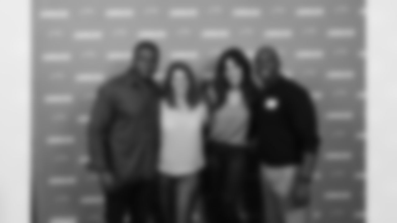 120217_alumni_cannery_033.jpg