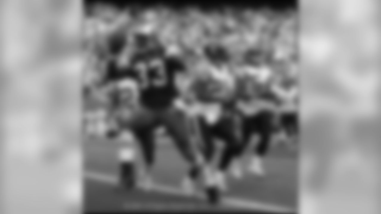 A last minute stand at the Meadowlands gave the Chargers their fifth win of the season. The Bolts stopped New York four times inside their own 10-yard line to preserve a 31-26 victory.