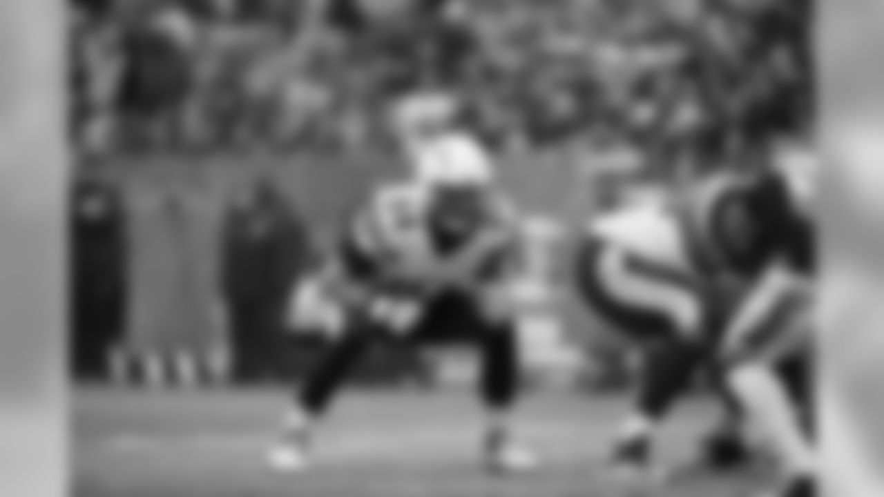 Chargers lose 17-20 to the Cleveland Browns at FirstEnergy Stadium.