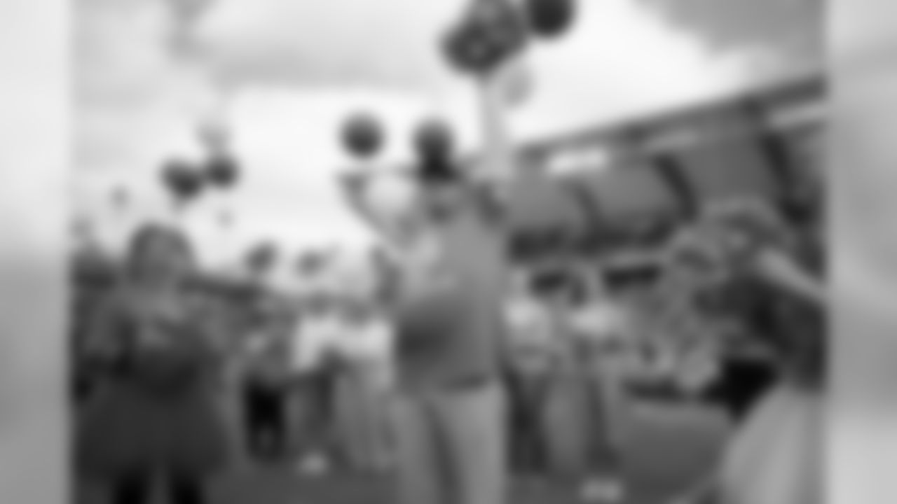 The Chargers honored breast cancer survivors during the annual Crucial Catch Game supporting Breast Cancer Awareness.