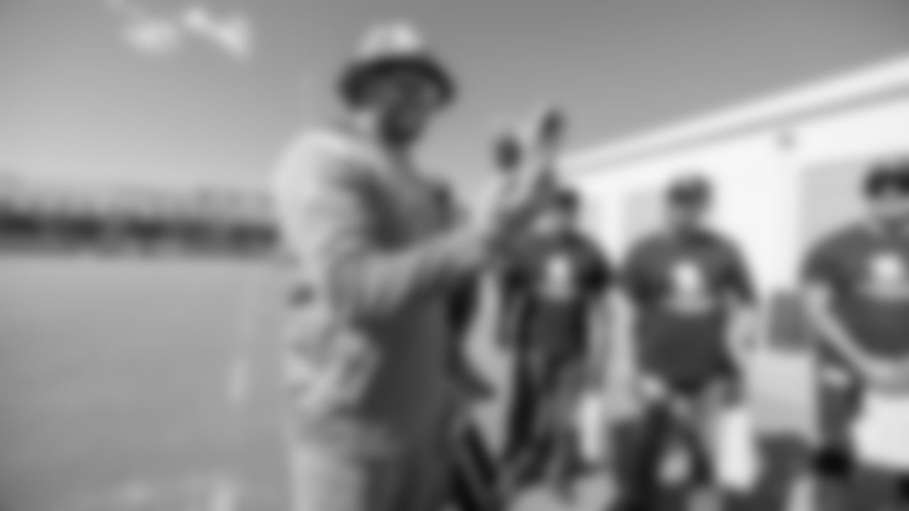 221103_WoundedWarriorVisit_TN_021