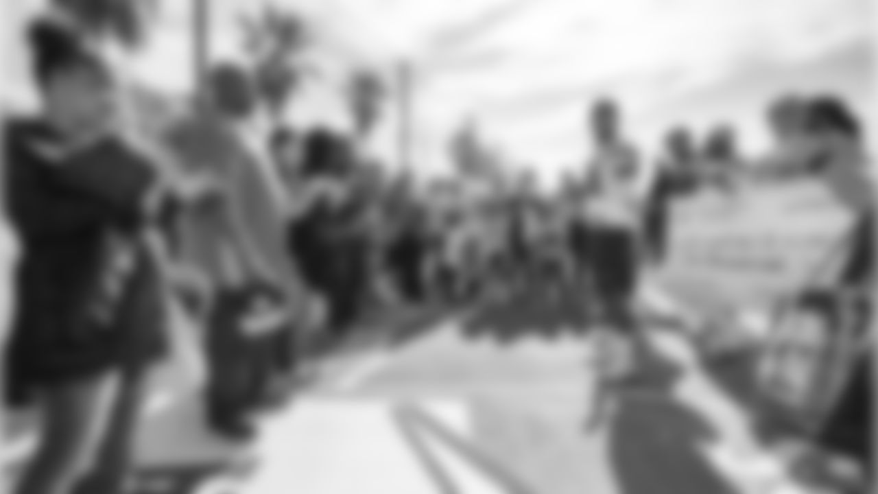 122018_Haywards_Hands039