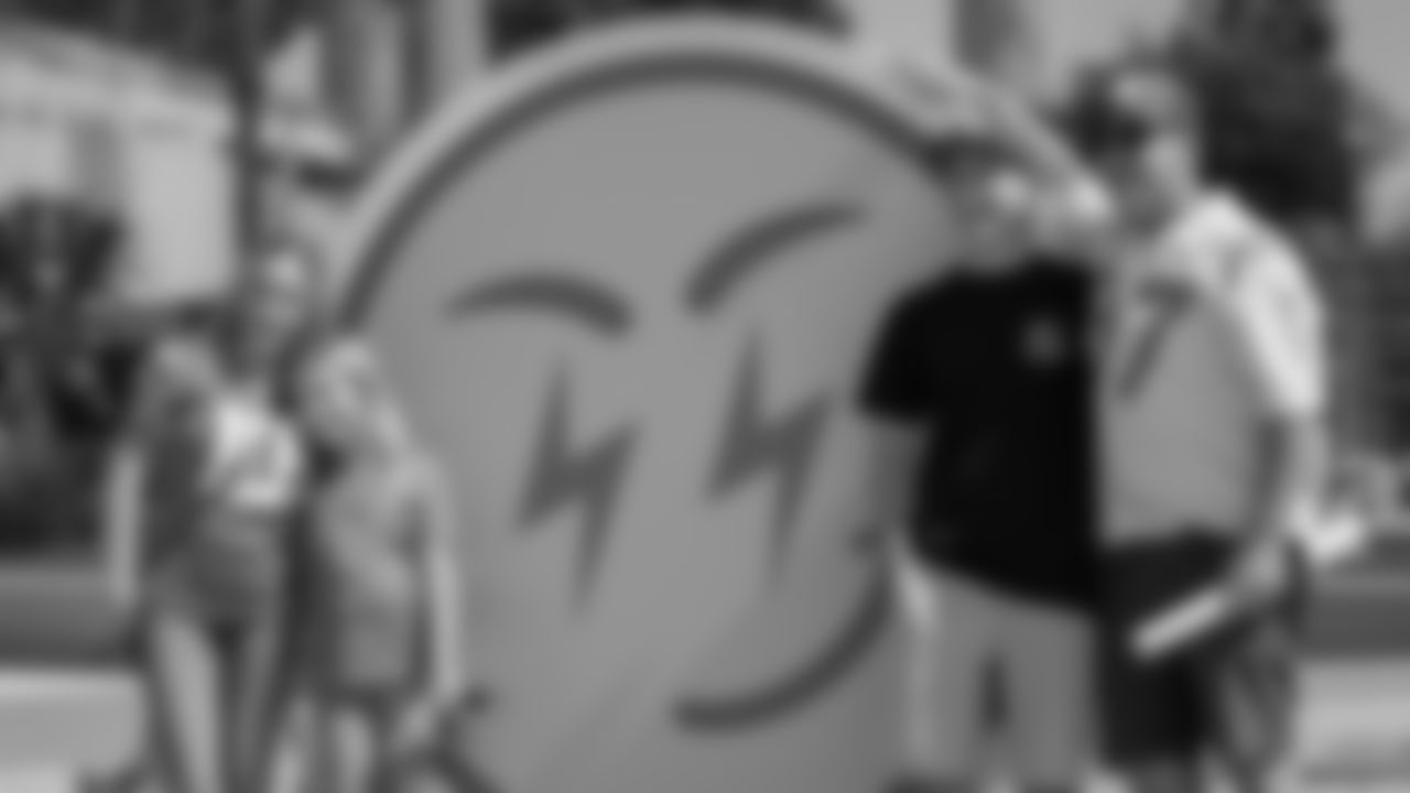 210919_FansLACvsDAL_019