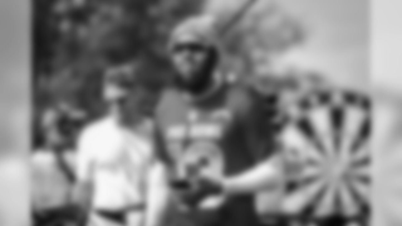 Keenan Allen takes the field at Pro Bowl practice on Wed. Jan. 23, 2019 in Orlando, FL.