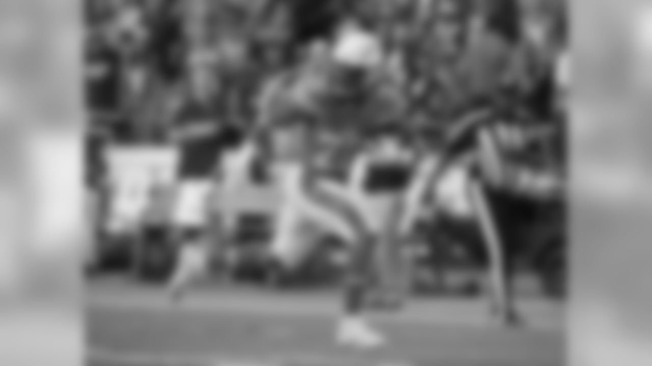 110616_tenvssd_mn_388.jpg