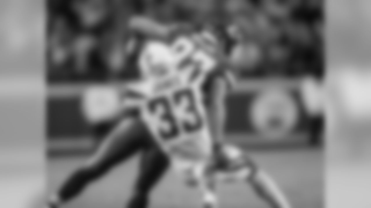 Derwin James tackles Travis Kelce of the Kansas City Chiefs on Thu. Dec. 13, 2018 at Arrowhead Stadium.
