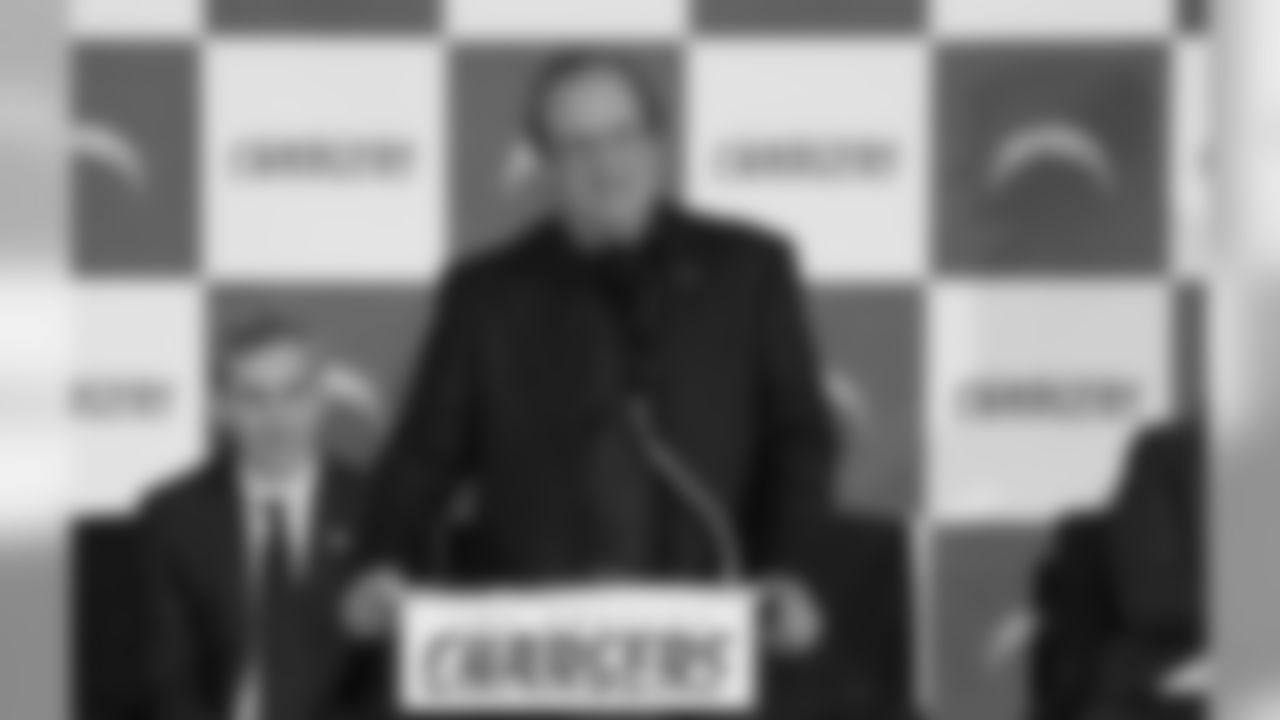 011817_forum_kick_off_095.jpg