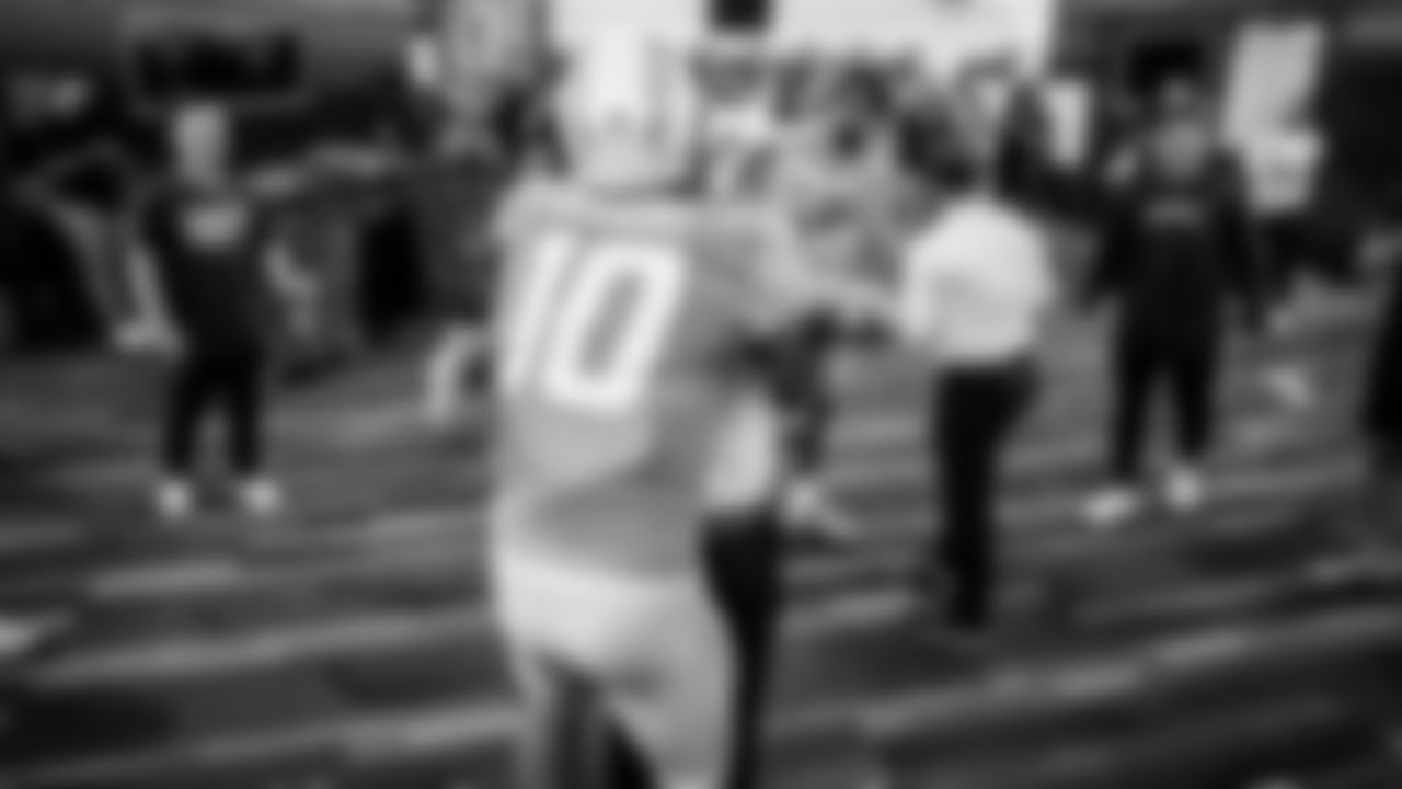 211022_LockerRoom_039