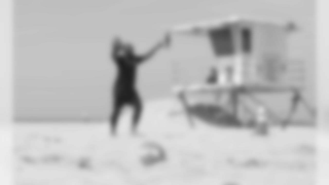 040618_beach_workout_114.jpg