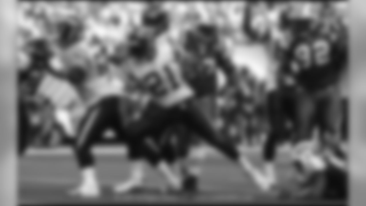 A last minute stand at the Meadowlands gave the Chargers their fifth win of the season. The Bolts stopped New York four times inside their own 10-yard line to preserve a 31-26 victory.