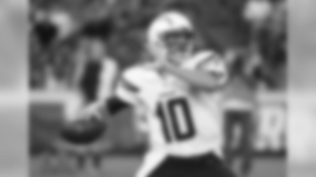 San Diego Chargers quarterback Kellen Clemens (10) plays during the first half of a preseason NFL football game, Friday, Aug. 19, 2016, in San Diego. (AP Photo/Denis Poroy)