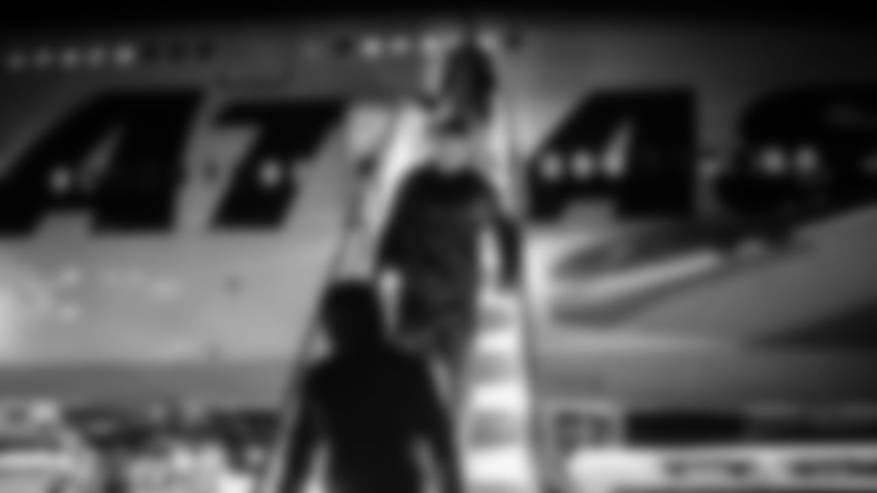 191206_LACatJAX_Arrivals_008