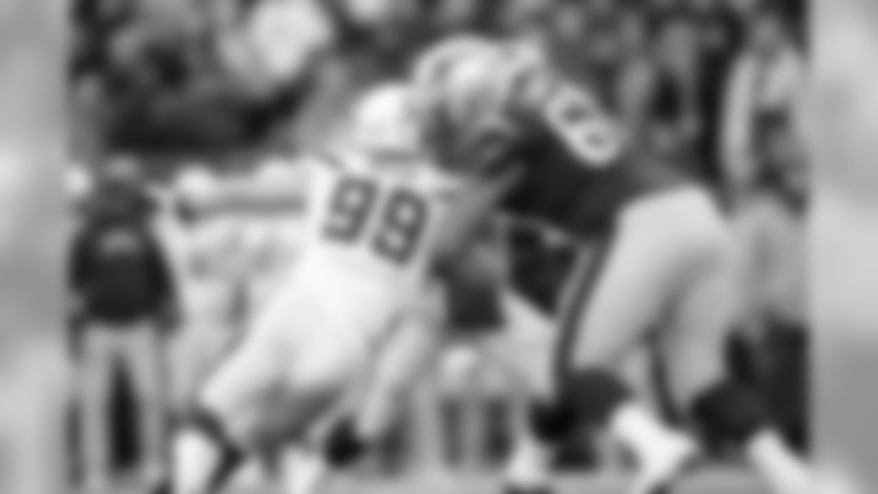Joey Bosa defends against the New England Patriots at Gillette Stadium on Sunday, Jan. 13, 2019
