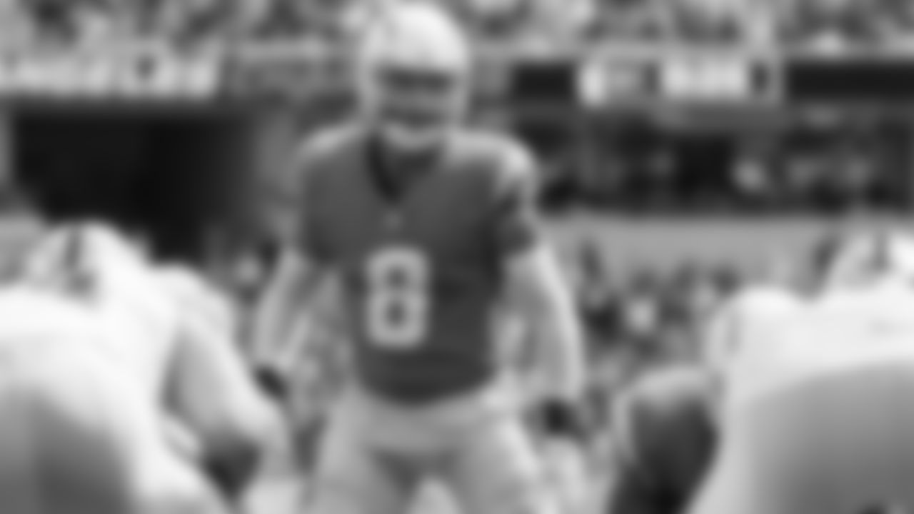 #8 | OLB | KYLE VAN NOY