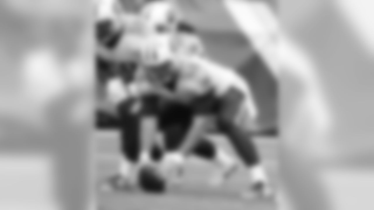 Tennessee Titans long snapper Beau Brinkley (48) prepares to snap the football during an NFL game against the Indianapolis Colts at Nissan Stadium on September 27, 2015. The Colts defeated the Titans 35-33. (Kevin Terrell via AP)