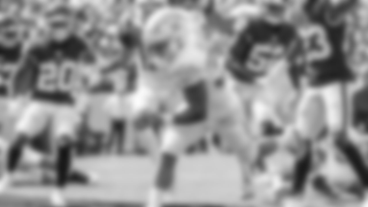 21TopShots_Ekeler_014
