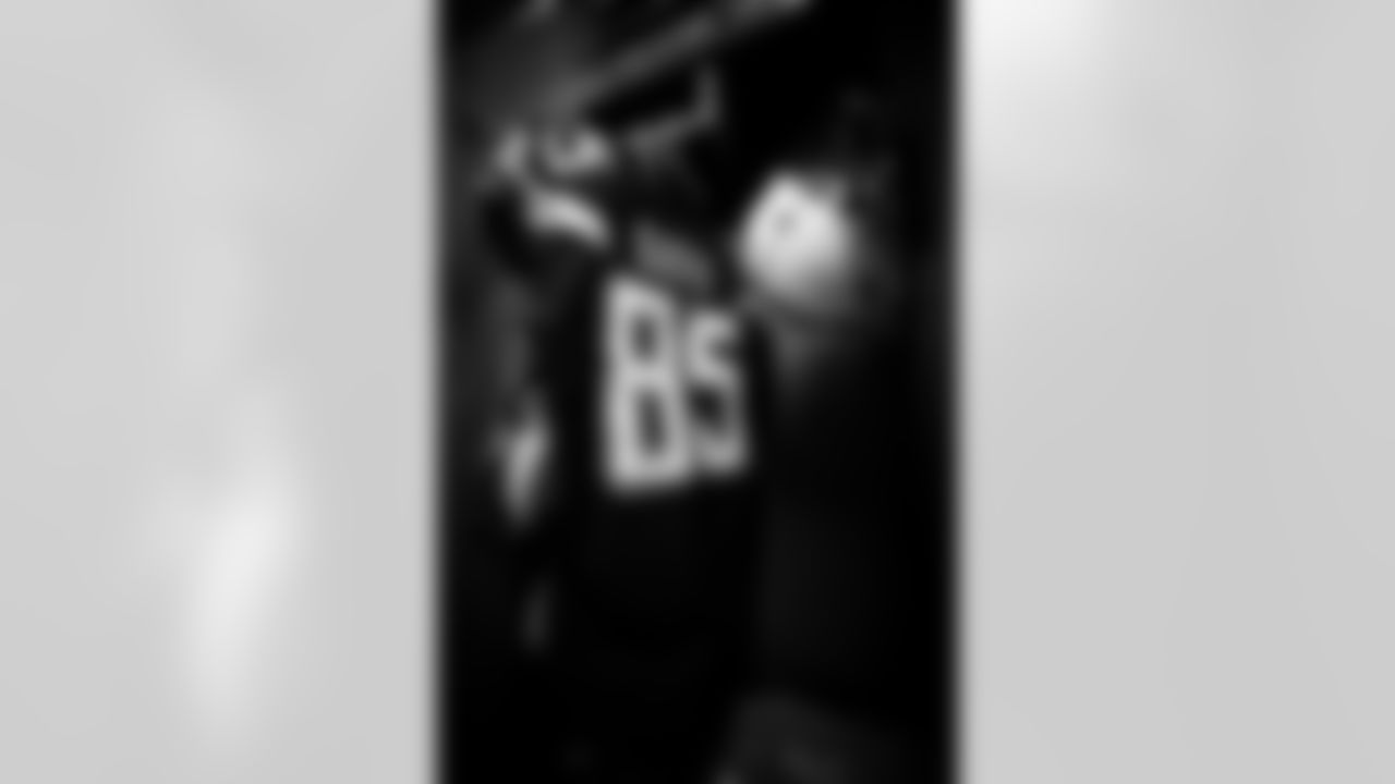 gates_jersey.jpg
