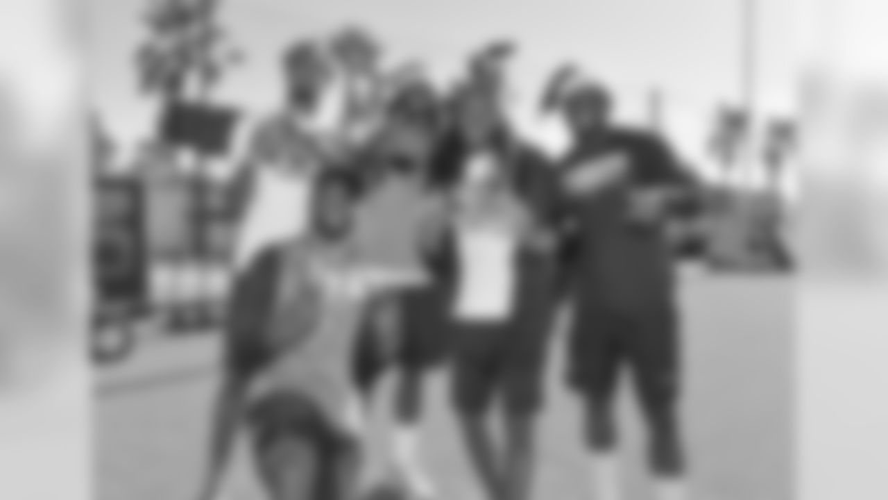 120717_players_xmas_041.jpg