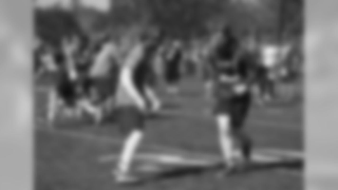 Keenan Allen practices with the AFC team in preparation for the 2018 Pro Bowl in Orlando.