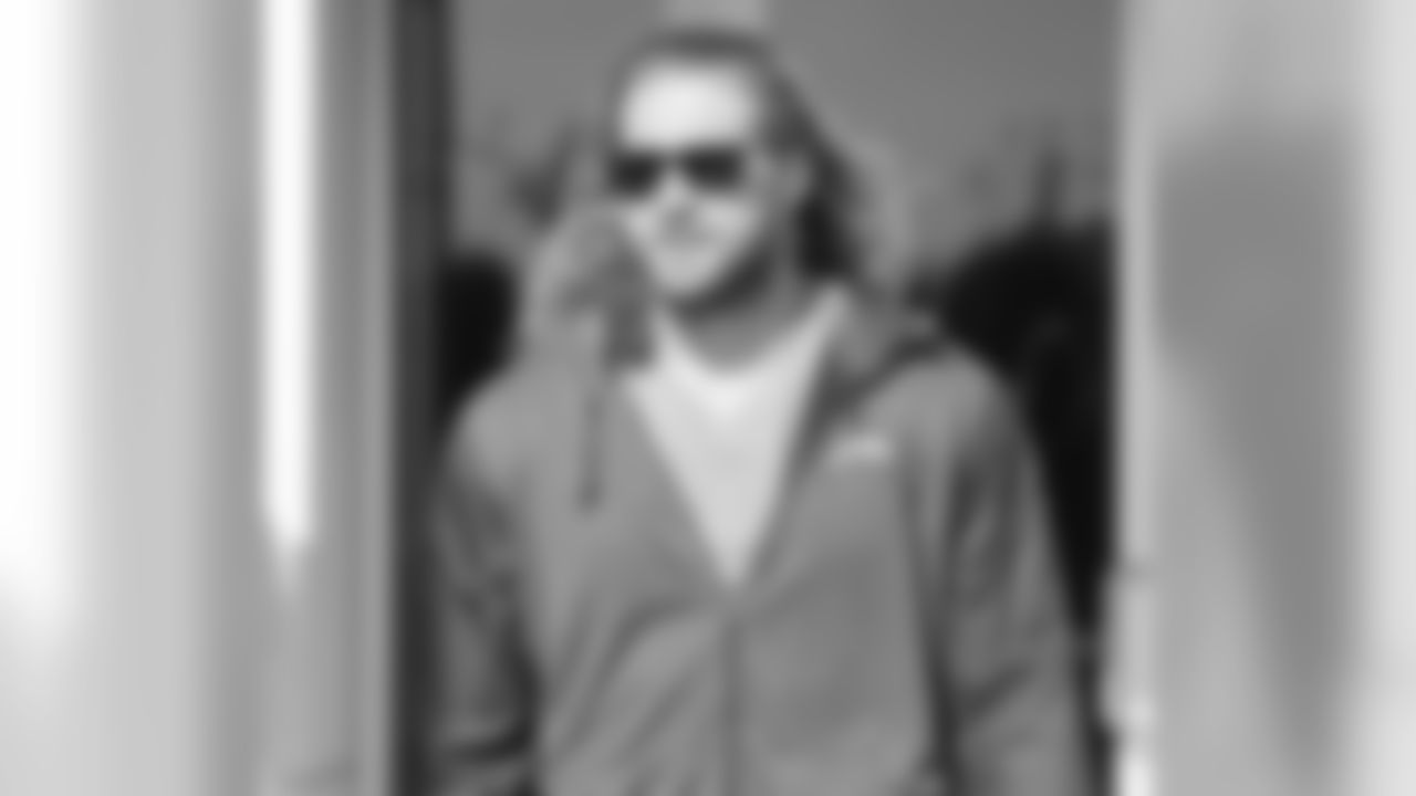 111017_Travel_EC044