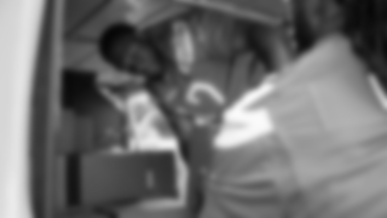 190924_FoodDonation__CME_077