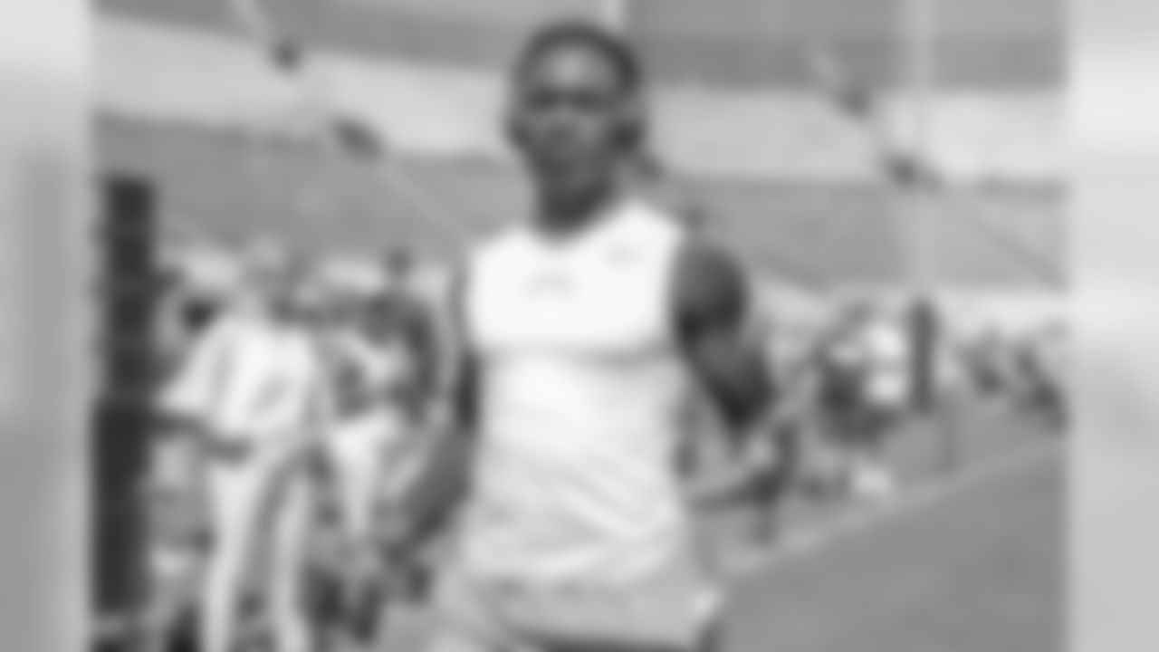 JJ Jones at the LA Memorial Coliseum before the Bolts matchup against the LA Rams.