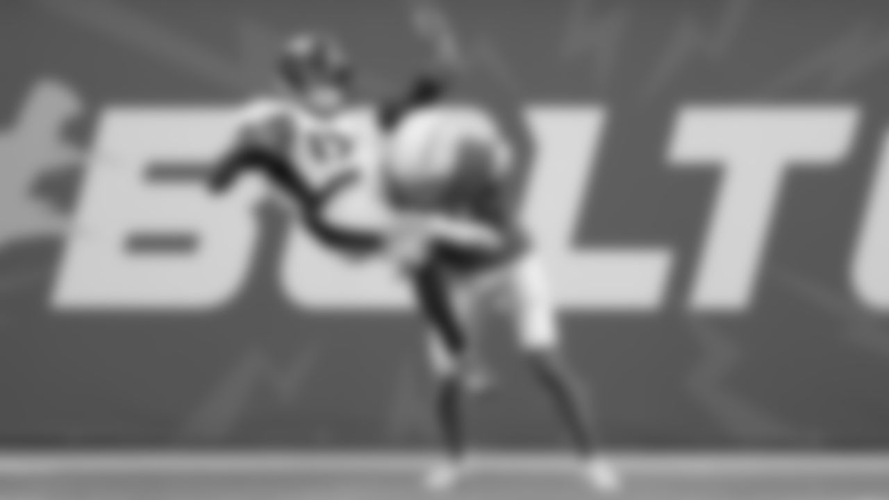 TopShots20_Defense_082