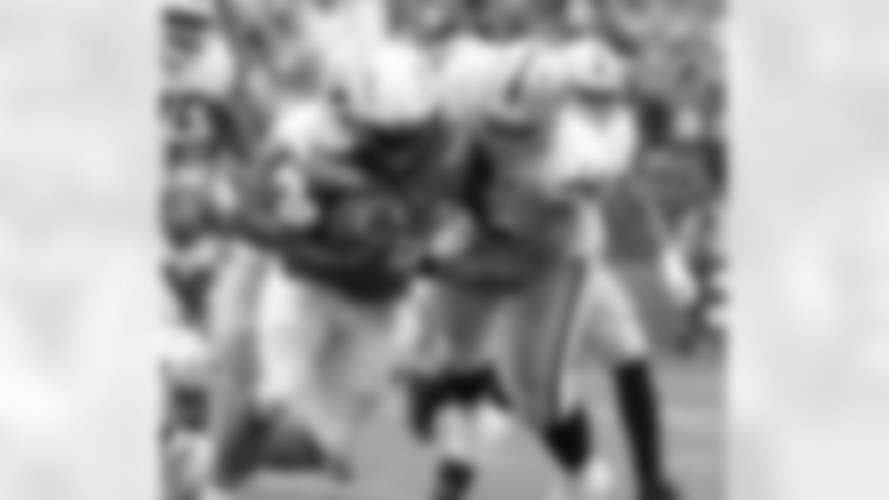 Oakland Raiders at Los Angeles Chargers on Sunday, October 07, 2018 in Carson, CA. Final score: OAK 10 - LAC 26