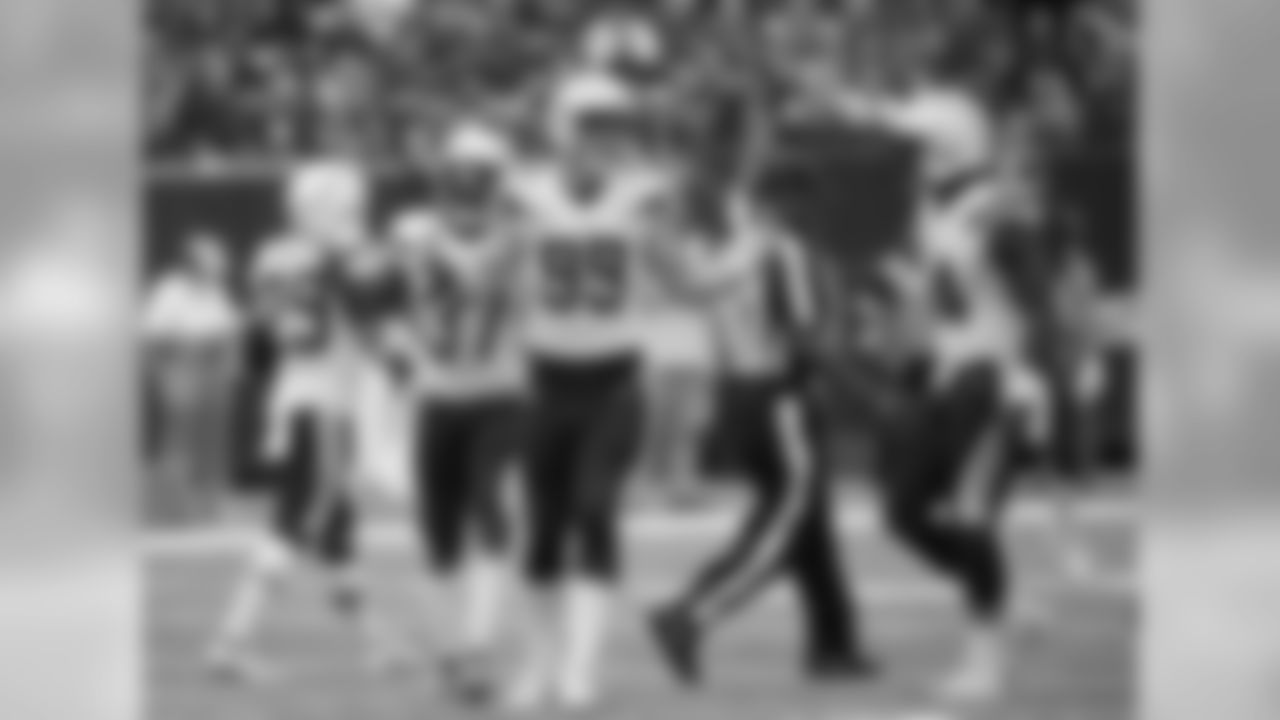 112816_sdvshou_mn_328_0.jpg