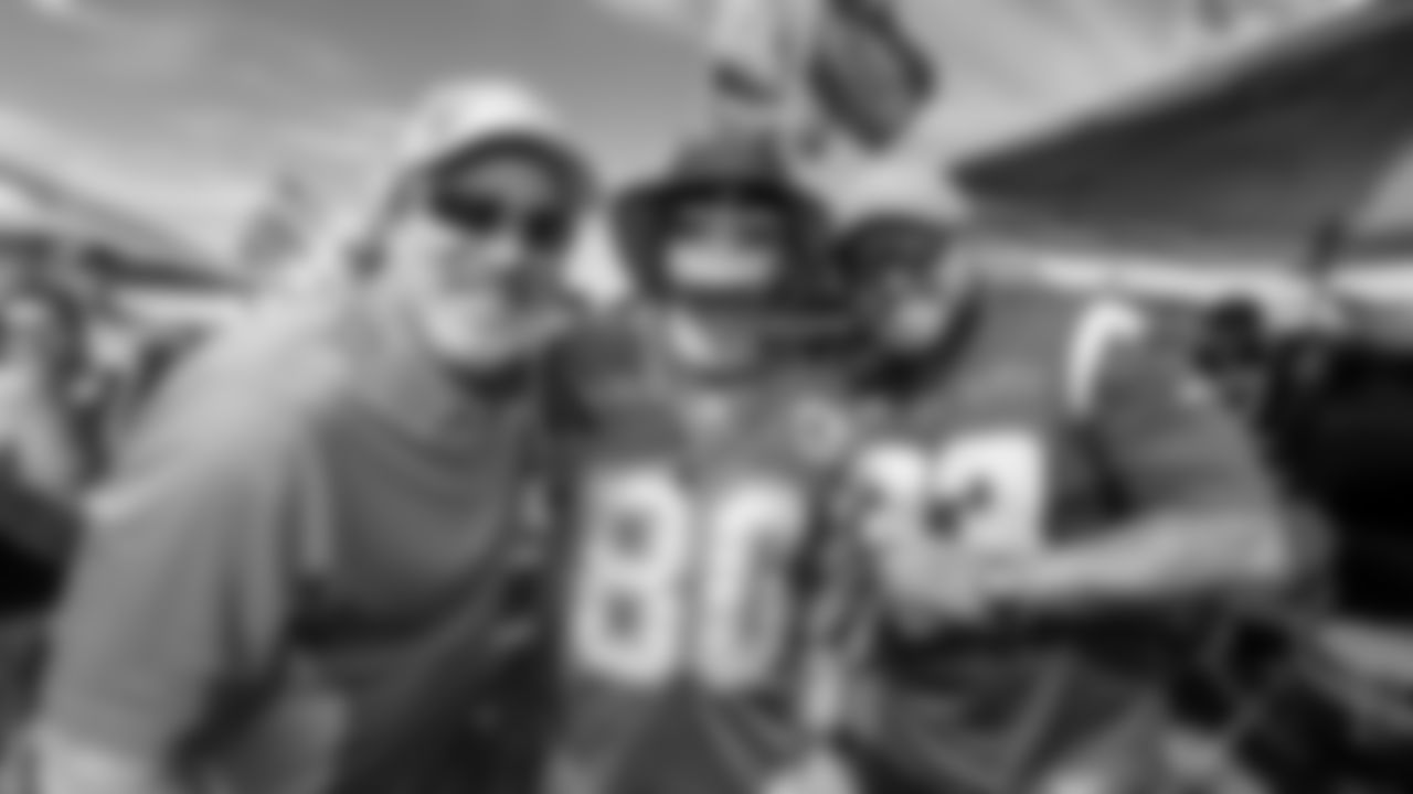 211004_BoltFam_002