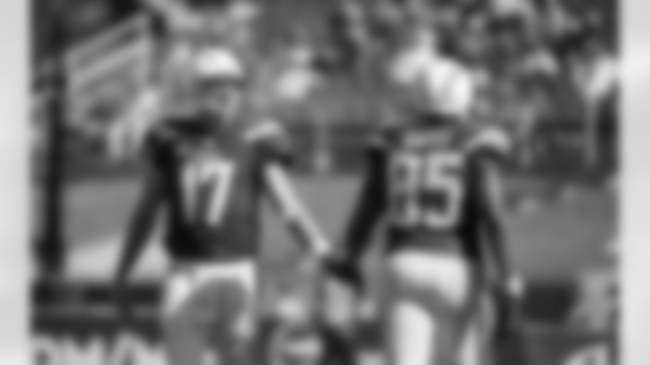 Los Angeles Chargers at Los Angeles Rams on Sunday, September 23, 2018 in Los Angeles, CA. Final score: 23-35