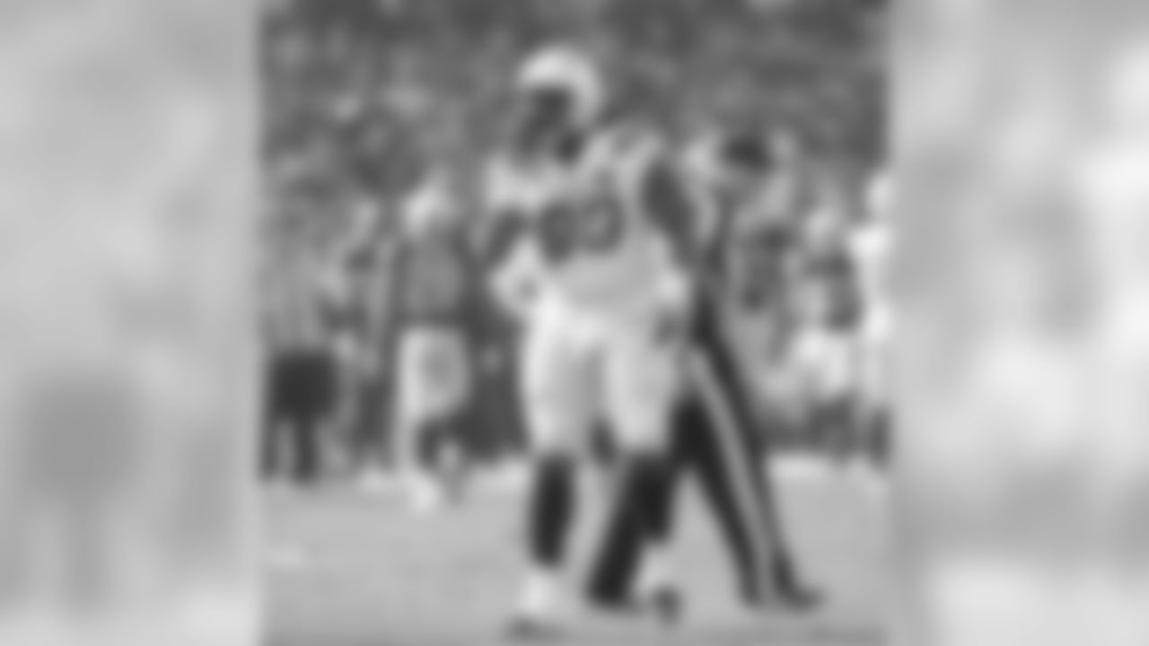 Los Angeles Chargers vs Oakland Raiders at Oakland Alameda Coliseum on Sunday, November 11, 2018 in Oakland, CA. Final score: LAC 20 - OAK 6