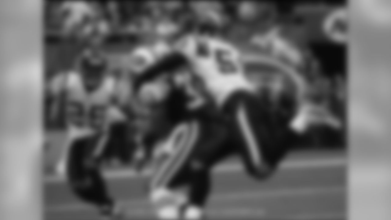A last minute stand at the Meadowlands gave the Chargers their fifth win of the season. The Bolts stopped New York four times inside their own 10-yard line to preserve a 31-26 victory.