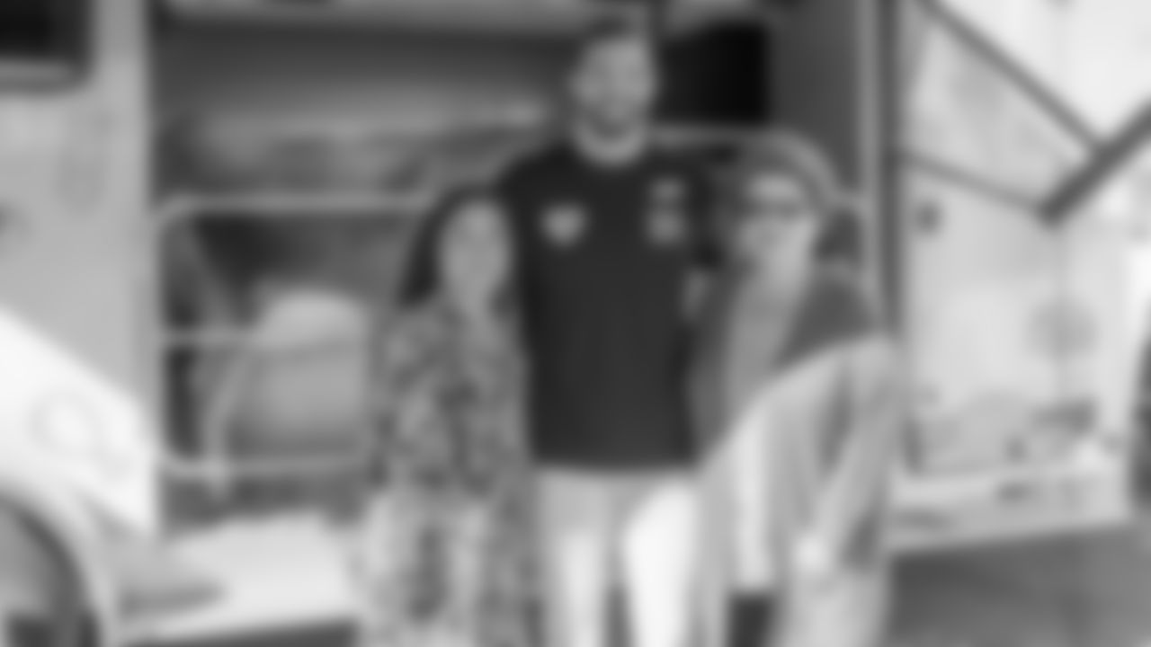 221115_HometownHuddle_CS_021