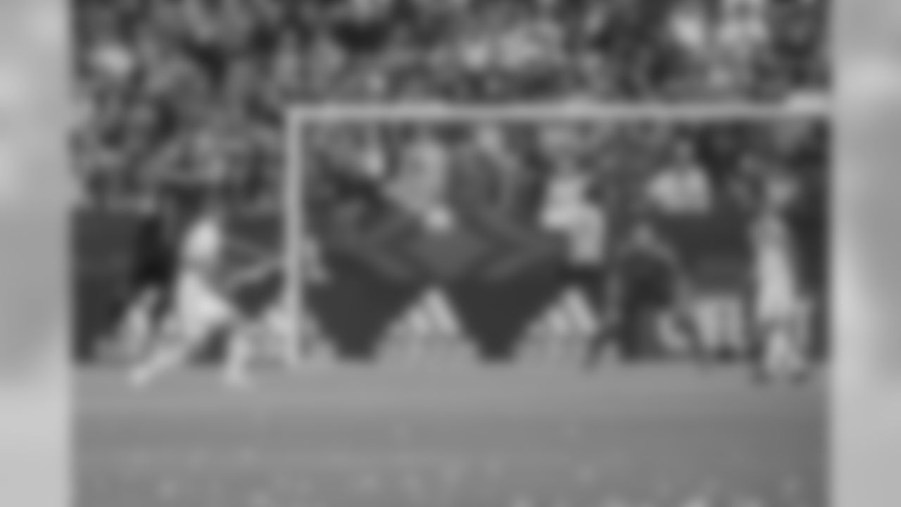 2018 Season: LA Galaxy vs. Sporting Kansas City on April 8, 2018. Photo by Isaac Rochell/LA Galaxy.
www.LAGalaxy.com
@LAGALAXY