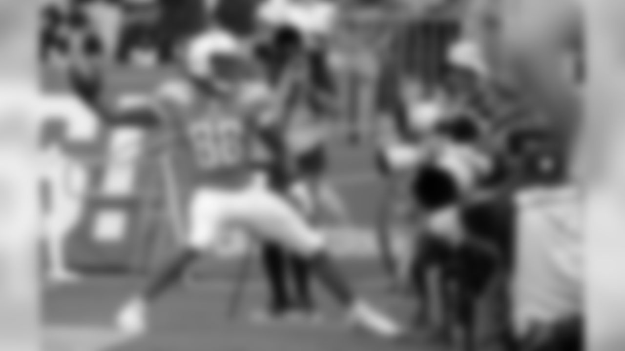 Oakland Raiders at Los Angeles Chargers on Sunday, October 07, 2018 in Carson, CA. Final score: OAK 10 - LAC 26