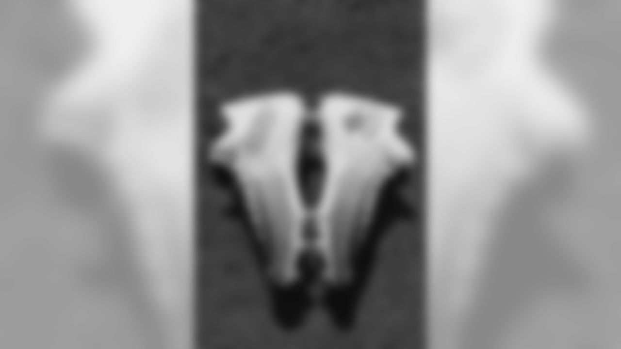 112117_cleats_065.jpg